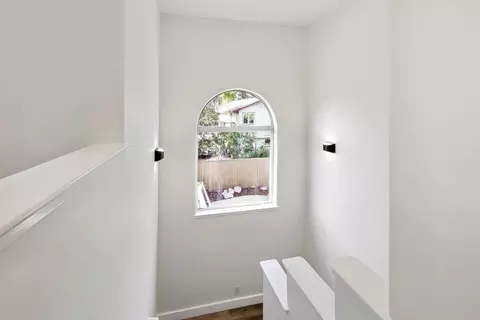 Entry Way - 513 Bluebird Pl, Davis, CA 95616 photo 5 of 10