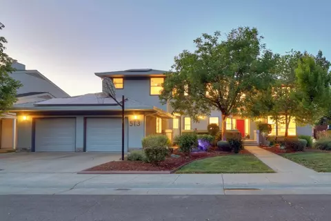 Exterior - 513 Bluebird Pl, Davis, CA 95616 photo 4 of 16