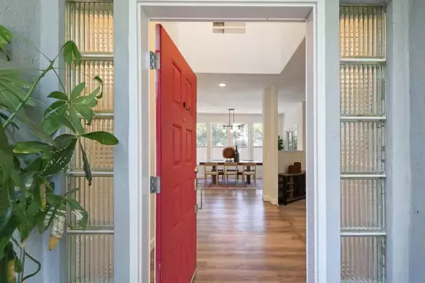 Entry Way - 513 Bluebird Pl, Davis, CA 95616 photo 6 of 10
