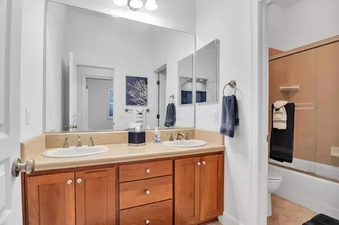 Bath - 1874 Doak Blvd, Ripon, CA 95366 photo 9 of 10