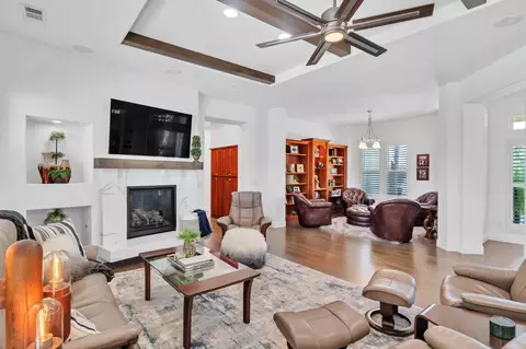 Living - 1874 Doak Blvd, Ripon, CA 95366 photo 1 of 3