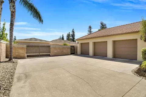 Exterior - 1874 Doak Blvd, Ripon, CA 95366 photo 6 of 16