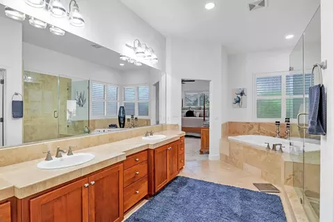 Bath - 1874 Doak Blvd, Ripon, CA 95366 photo 8 of 10