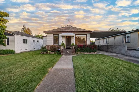 805 Pleasant St, Roseville, CA 95678