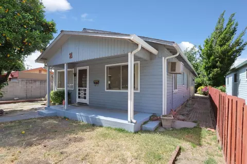 Exterior - 21 W 1st St, Tracy, CA 95376 photo 5 of 10