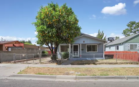 Exterior - 21 W 1st St, Tracy, CA 95376 photo 2 of 10