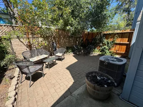 5211 Arden Way, Carmichael, CA 95608 photo 10