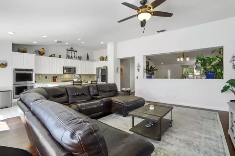 4464 Dusham Cir, Mather, CA 95655 photo 11