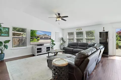 4464 Dusham Cir, Mather, CA 95655 photo 9
