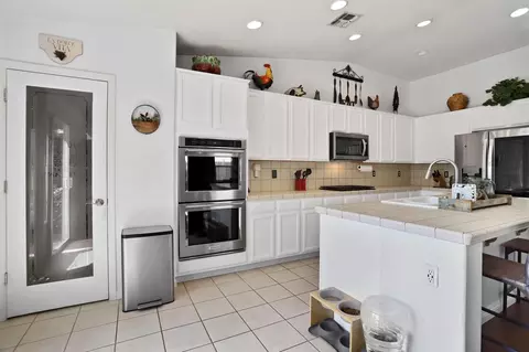 4464 Dusham Cir, Mather, CA 95655 photo 16