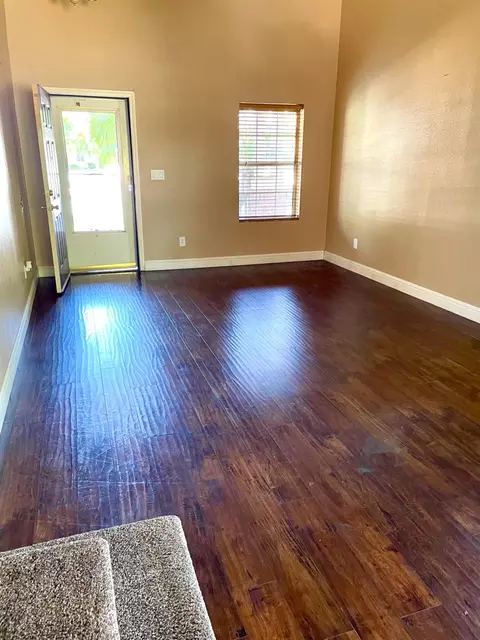 1536 N Parkside Ct, Tracy, CA 95376 photo 2