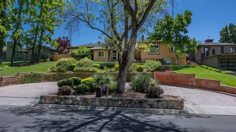 1312 Edgebrook Dr, Modesto, CA 95354 photo 3