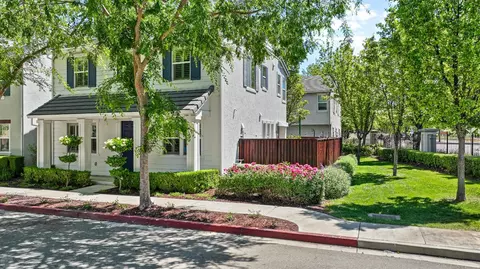 2278 Wellington Dr, Tracy, CA 95376 photo 1