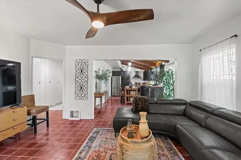 Living - 224 Palm Ave, Modesto, CA 95350 photo 6 of 7