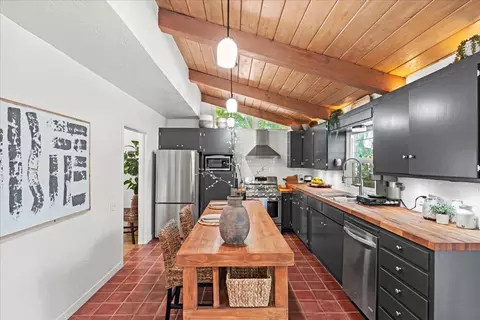 Kitchen - 224 Palm Ave, Modesto, CA 95350 photo 3 of 6