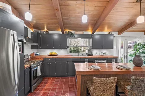 Kitchen - 224 Palm Ave, Modesto, CA 95350 photo 1 of 6