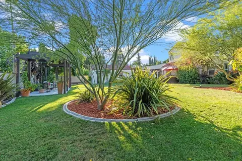 Exterior - 224 Palm Ave, Modesto, CA 95350 photo 13 of 22