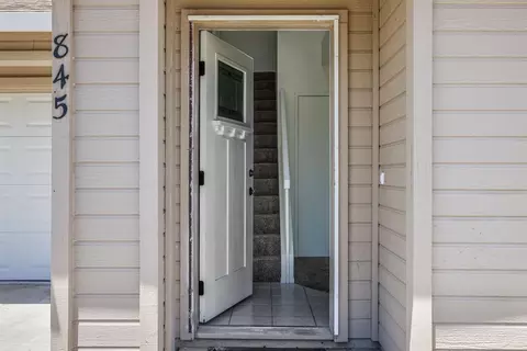 Entry Way - 845 Tranquil Ln, Galt, CA 95632 photo 1 of 6