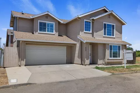 Exterior - 845 Tranquil Ln, Galt, CA 95632 photo 2 of 5