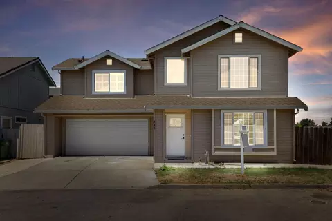 Exterior - 845 Tranquil Ln, Galt, CA 95632 photo 3 of 5