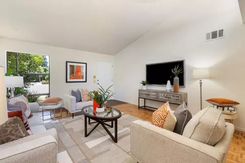 413 Lago Pl, Davis, CA 95616 photo 5