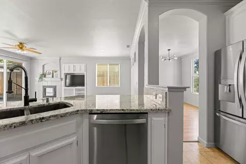 5629 Ridgepoint Dr, Antelope, CA 95843 photo 8
