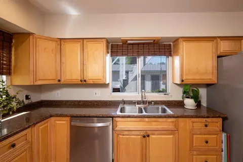 Kitchen - 253 Bodem St, Modesto, CA 95350 photo 3 of 5