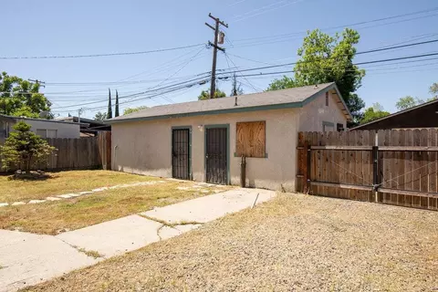 Exterior - 253 Bodem St, Modesto, CA 95350 photo 11 of 14