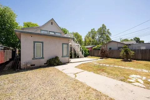 Exterior - 253 Bodem St, Modesto, CA 95350 photo 8 of 14