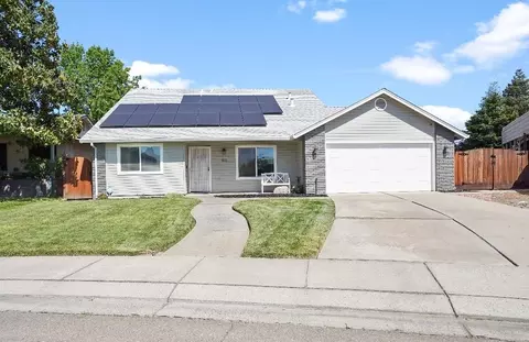562 Van Dyken Way, Ripon, CA 95366 photo 2