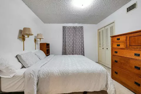 Bedroom - 8846 Sorento Rd, Elverta, CA 95626 photo 1 of 4
