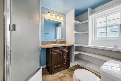 Bath - 8846 Sorento Rd, Elverta, CA 95626 photo 1 of 2
