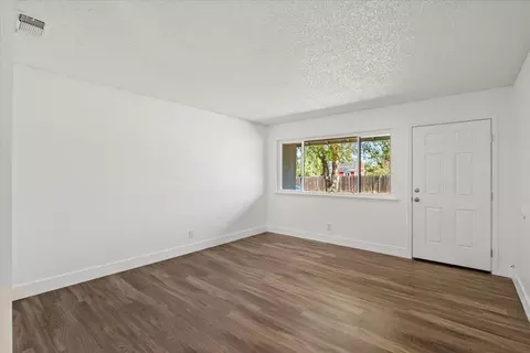 Living - 204 Willowmere Dr, Folsom, CA 95630 photo 1 of 3
