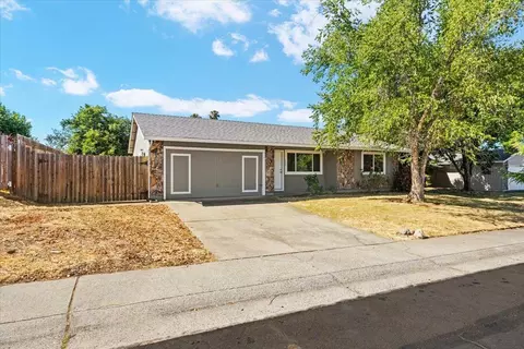 204 Willowmere Dr, Folsom, CA 95630 photo 1