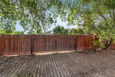 Exterior - 5335 Robertson Ave, Carmichael, CA 95608 photo 16 of 20