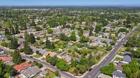 View/Area - 5335 Robertson Ave, Carmichael, CA 95608 photo 5 of 6