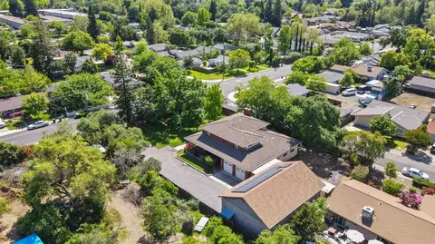 View/Area - 5335 Robertson Ave, Carmichael, CA 95608 photo 3 of 6