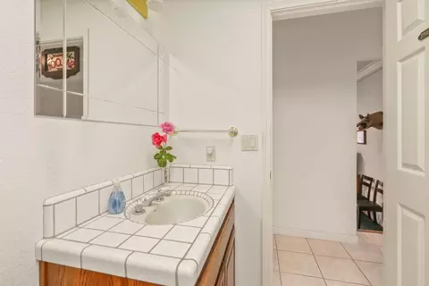 Bath - 5335 Robertson Ave, Carmichael, CA 95608 photo 9 of 11
