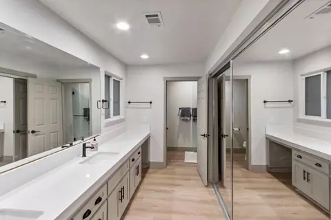 Bath - 3830 Colorado Ave, Turlock, CA 95382 photo 1 of 3