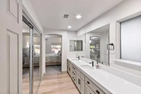 Bath - 3830 Colorado Ave, Turlock, CA 95382 photo 2 of 3