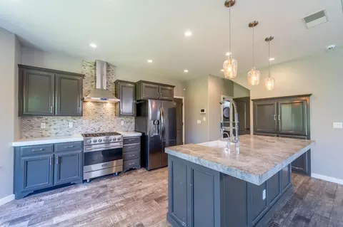 2570 Hogan Dr, Turlock, CA 95382 photo 14