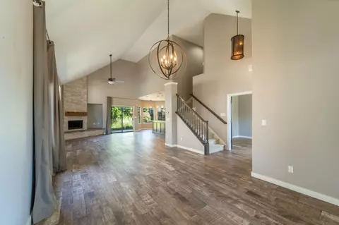 2570 Hogan Dr, Turlock, CA 95382 photo 9