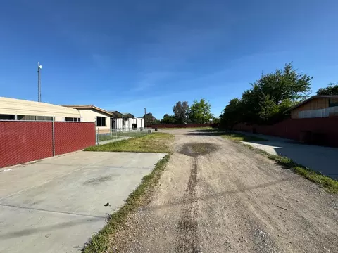 531 Lathrop St, Modesto, CA 95358 photo 3