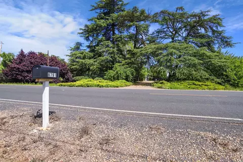 Exterior - 6791 E Live Oak Rd, Lodi, CA 95240 photo 2 of 23