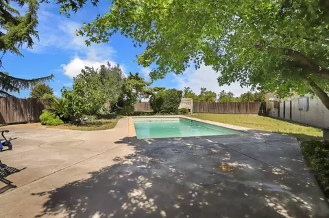 Exterior - 6791 E Live Oak Rd, Lodi, CA 95240 photo 19 of 23