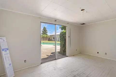 Bedroom - 6791 E Live Oak Rd, Lodi, CA 95240 photo 8 of 10