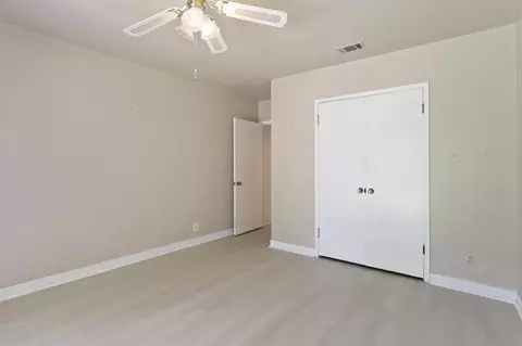 Bedroom - 6791 E Live Oak Rd, Lodi, CA 95240 photo 5 of 10