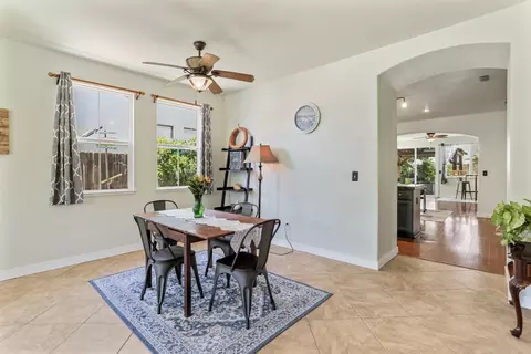 825 Sunnyside Ln, Tracy, CA 95377 photo 9
