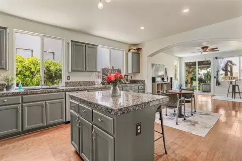 825 Sunnyside Ln, Tracy, CA 95377 photo 12