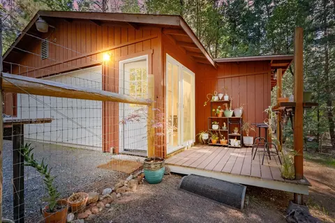 12428 Dobbins Dr, Nevada City, CA 95959